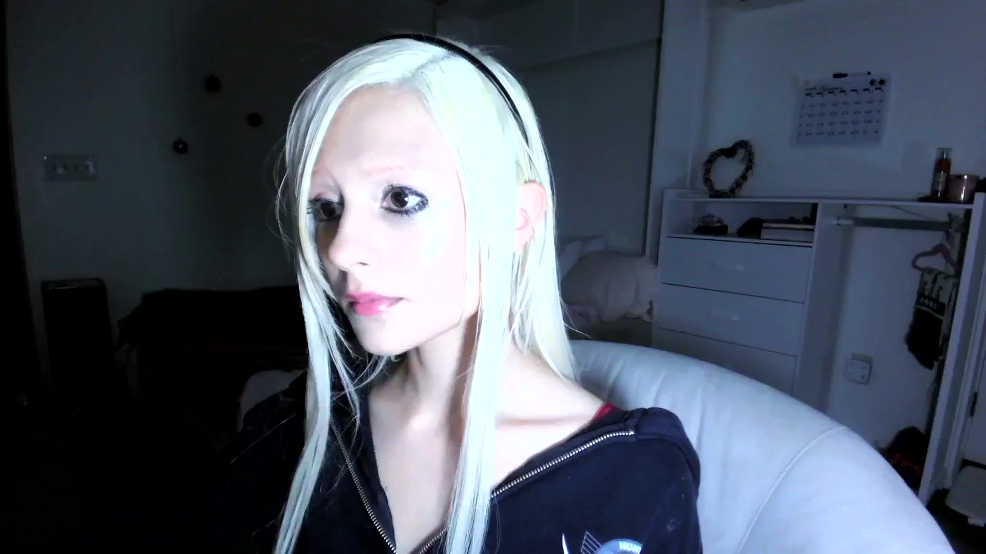 Gallery image thumbnail from Bambidoll00's myfreecams stream on, 05/18/2025, 07:39 image 1 of 20
