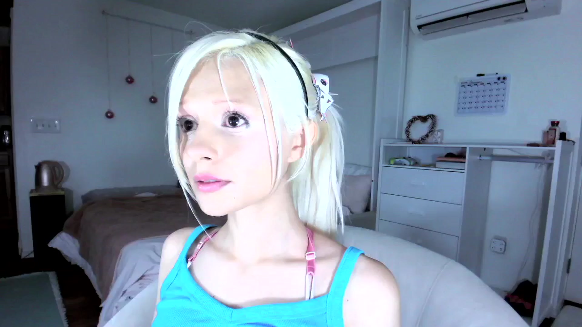 Gallery image thumbnail from Bambidoll00's myfreecams stream on, 06/29/2025, 07:33 image 16 of 20