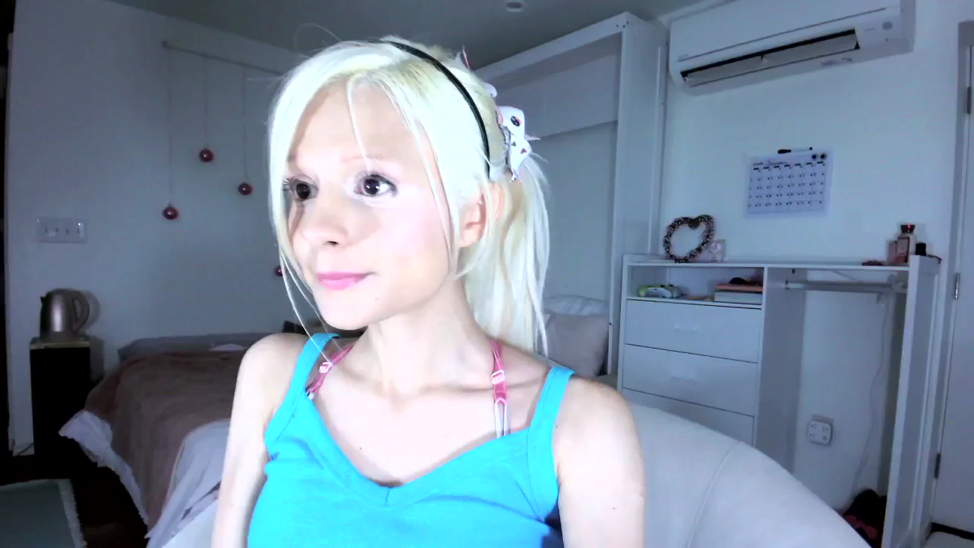 Gallery image thumbnail from Bambidoll00's myfreecams stream on, 06/29/2025, 07:33 image 14 of 20