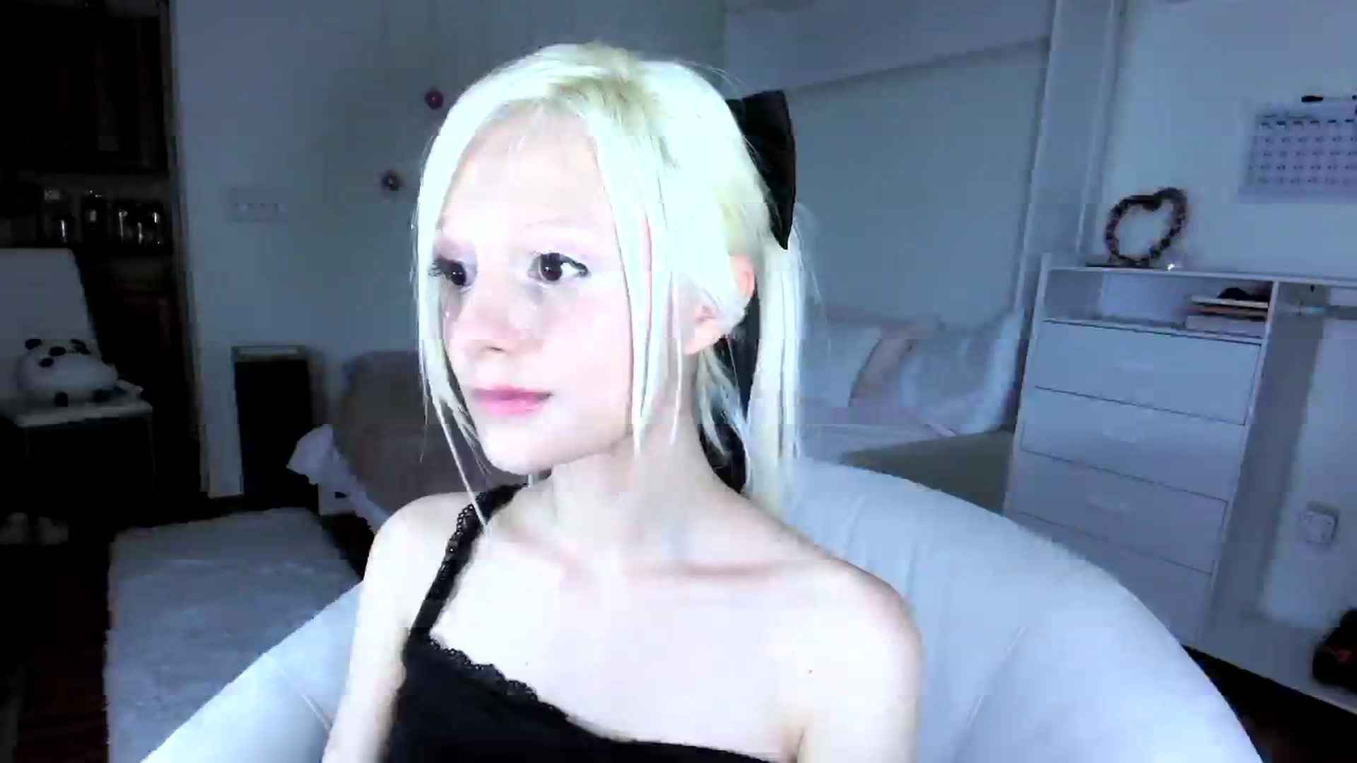Gallery image thumbnail from Bambidoll00's myfreecams stream on, 07/09/2025, 07:41 image 13 of 20