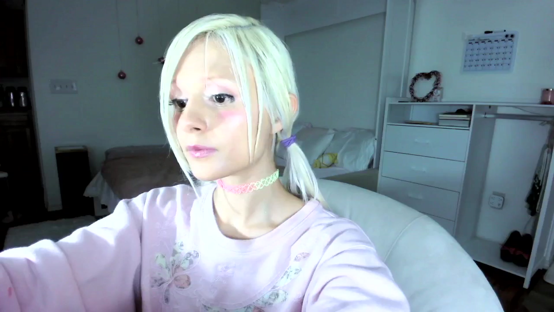 Gallery image thumbnail from Bambidoll00's myfreecams stream on, 07/15/2025, 06:21 image 3 of 20