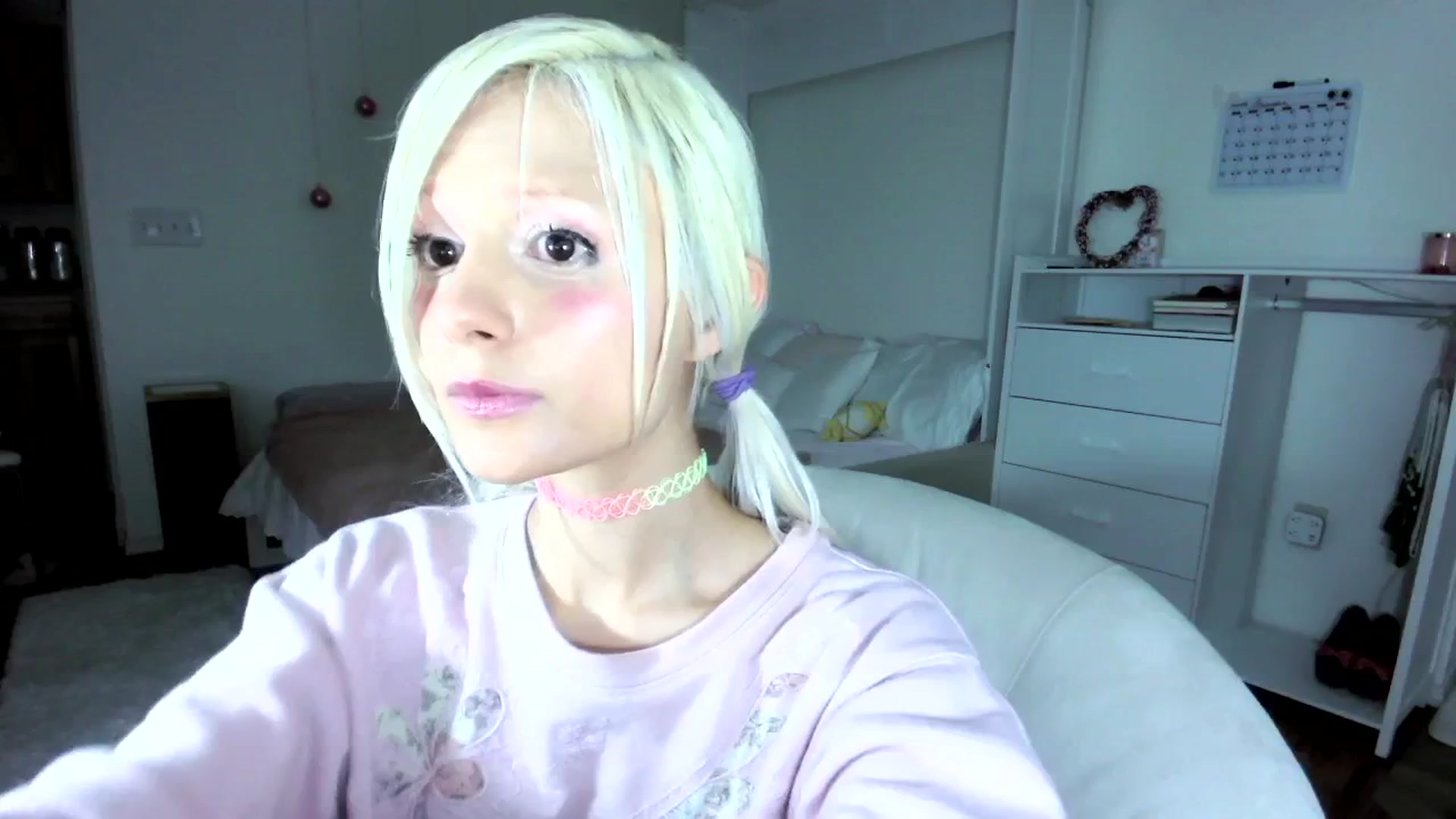 Gallery image thumbnail from Bambidoll00's myfreecams stream on, 07/15/2025, 06:21 image 2 of 20