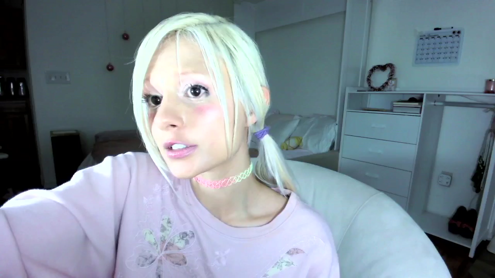 Gallery image thumbnail from Bambidoll00's myfreecams stream on, 07/15/2025, 06:21 image 18 of 20