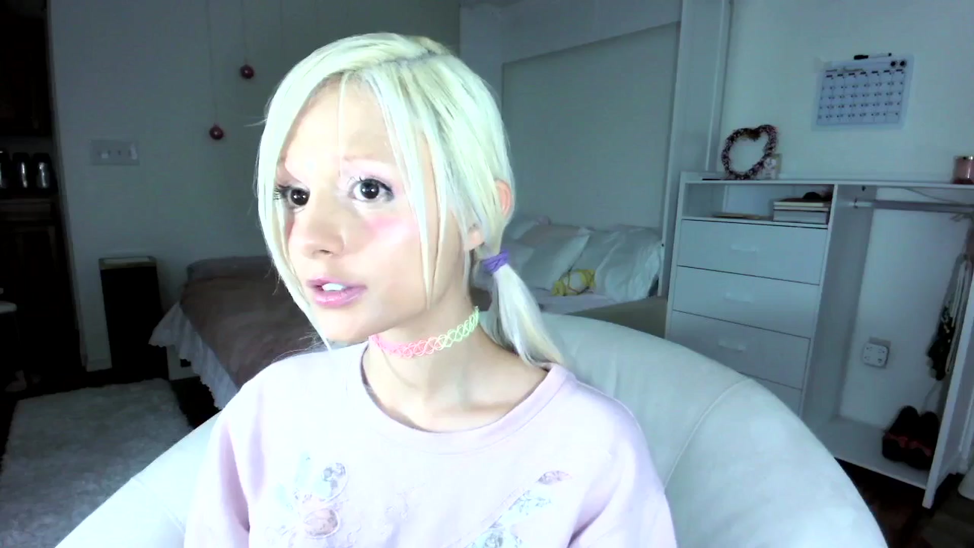 Gallery image thumbnail from Bambidoll00's myfreecams stream on, 07/15/2025, 06:21 image 14 of 20