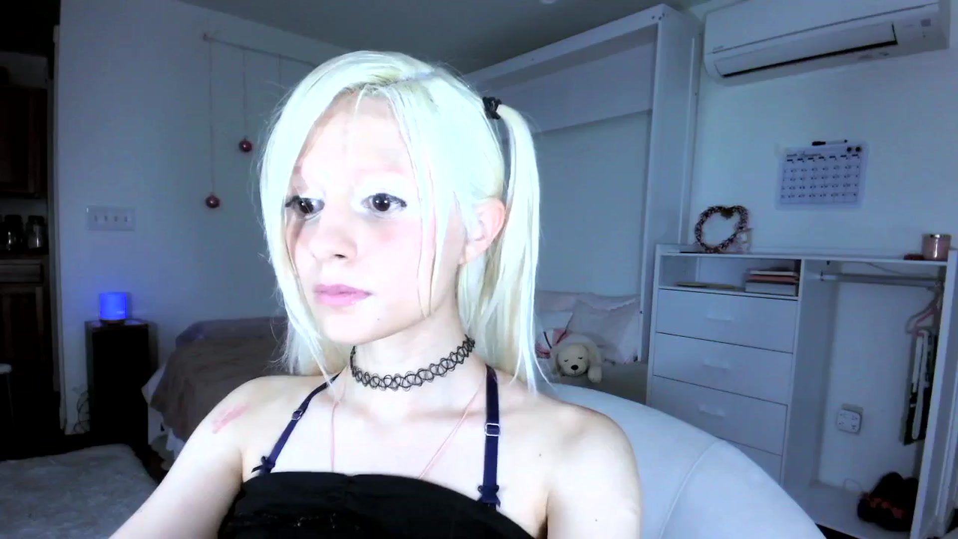 Gallery image thumbnail from Bambidoll00's myfreecams stream on, 07/30/2025, 07:16 image 10 of 20