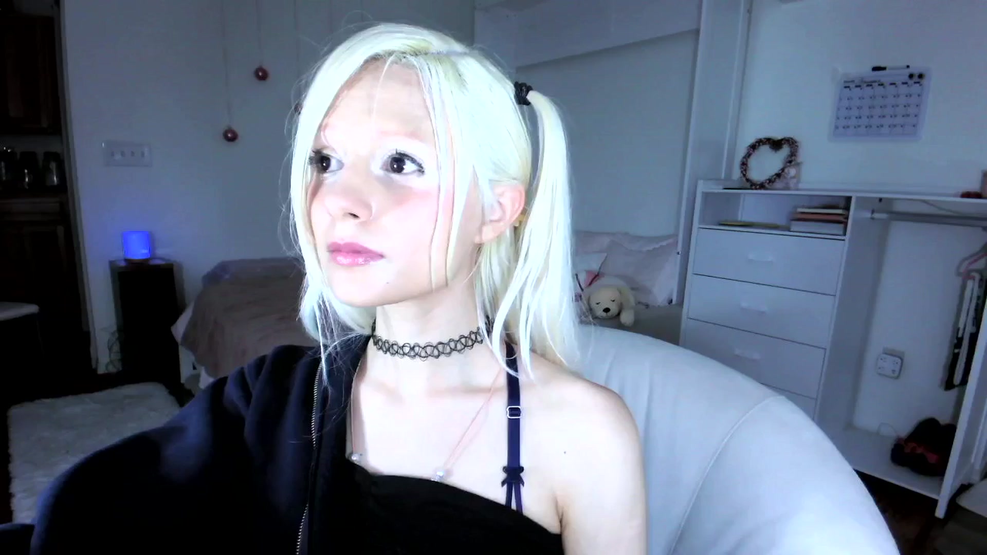 Gallery image thumbnail from Bambidoll00's myfreecams stream on, 07/30/2025, 07:16 image 16 of 20
