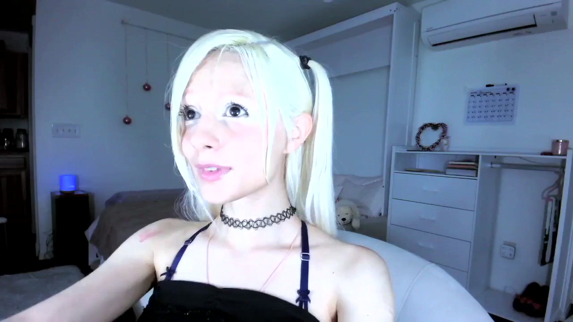 Gallery image thumbnail from Bambidoll00's myfreecams stream on, 07/30/2025, 07:16 image 11 of 20