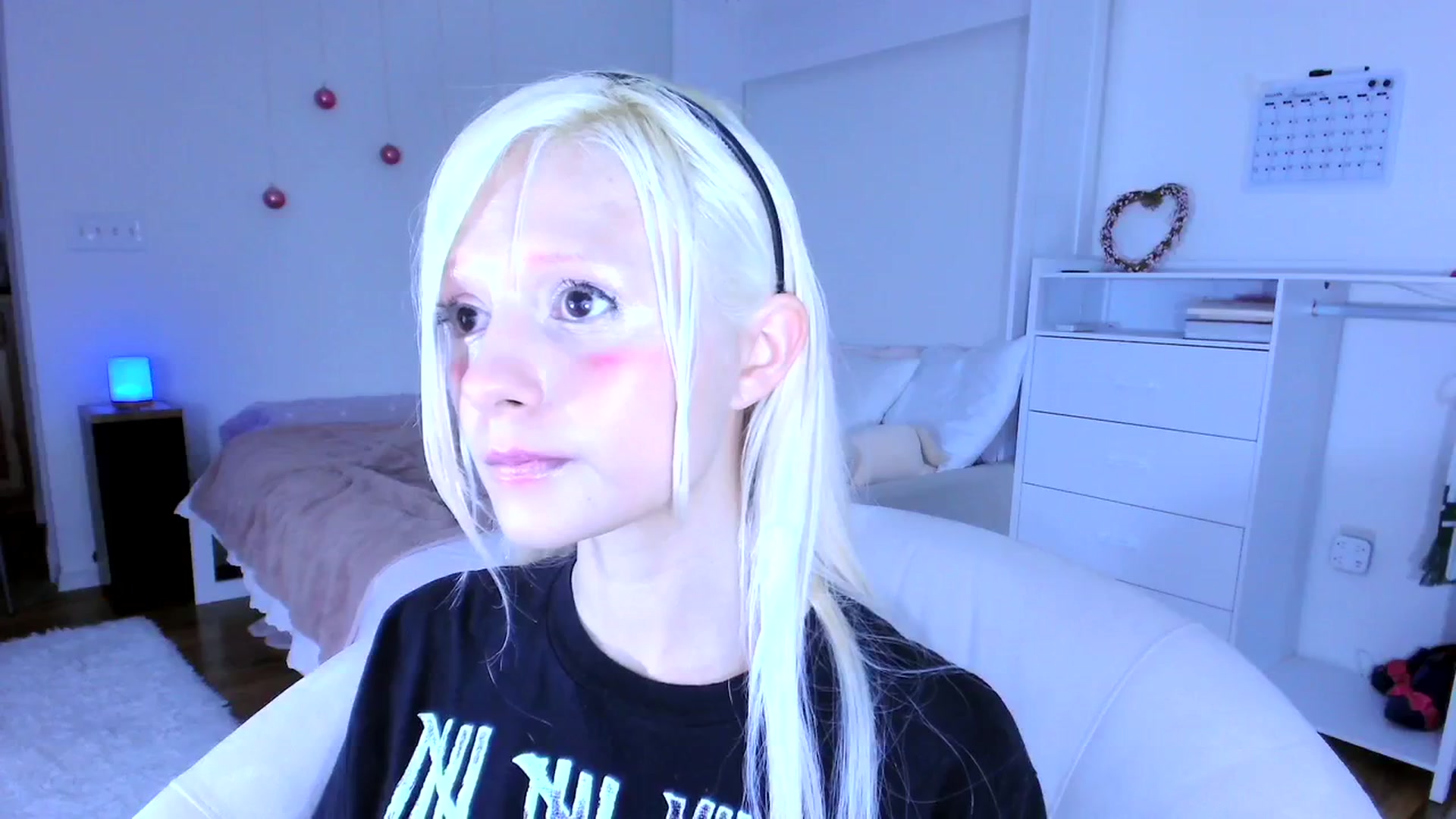 Gallery image thumbnail from Bambidoll00's myfreecams stream on, 08/06/2025, 08:43 image 17 of 20