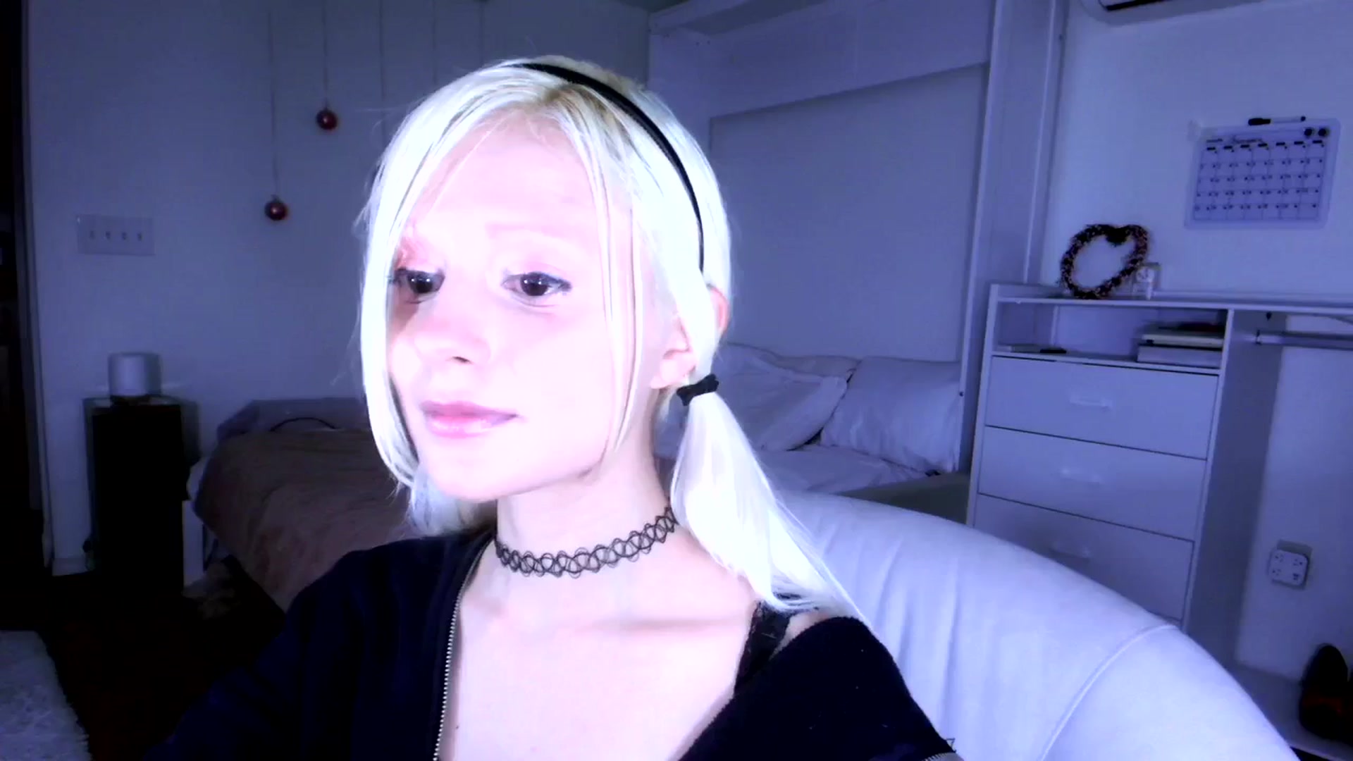 Gallery image thumbnail from Bambidoll00's myfreecams stream on, 08/20/2025, 06:37 image 1 of 20