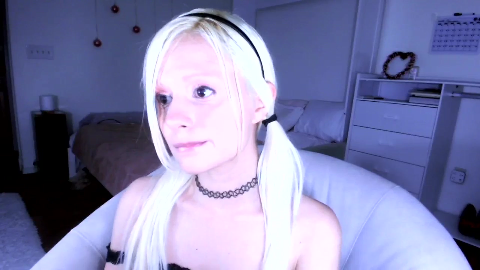 Gallery image thumbnail from Bambidoll00's myfreecams stream on, 08/20/2025, 06:37 image 7 of 20