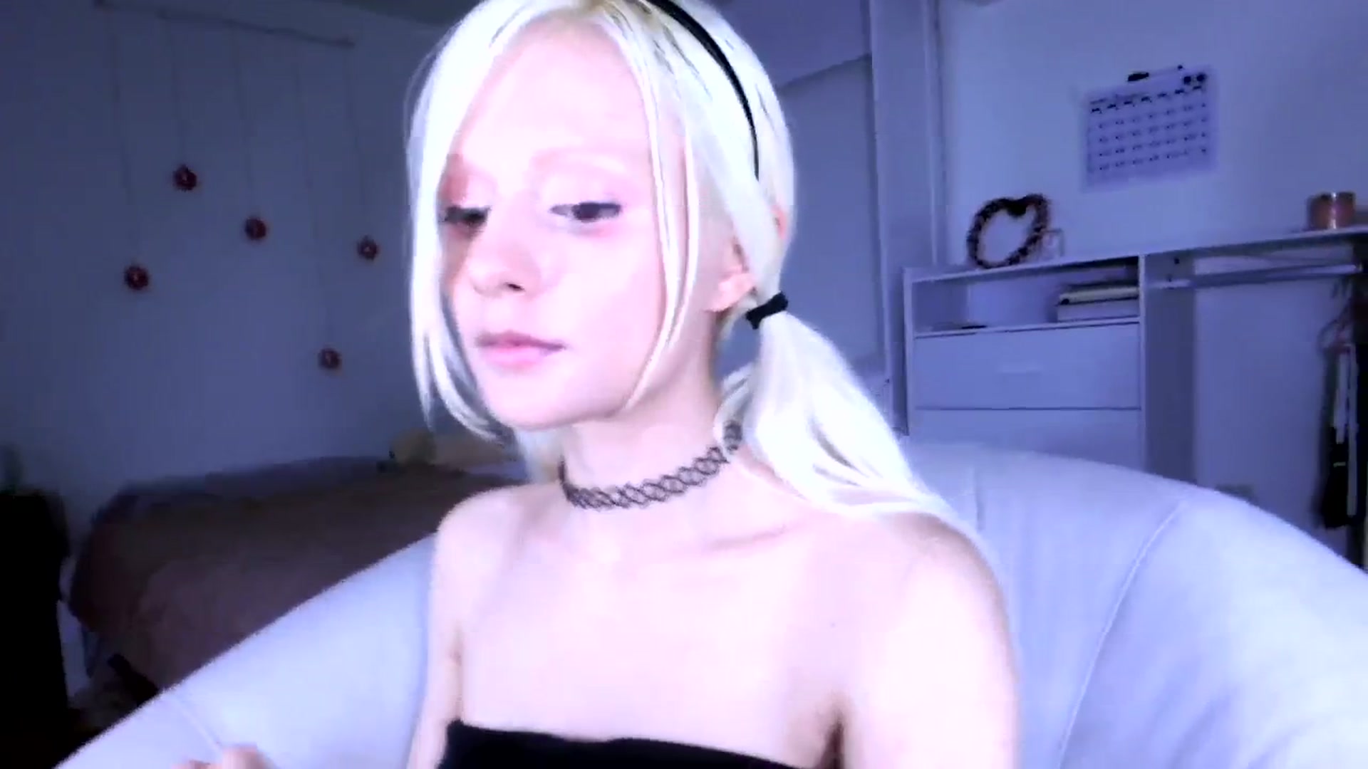 Gallery image thumbnail from Bambidoll00's myfreecams stream on, 08/20/2025, 06:37 image 14 of 20
