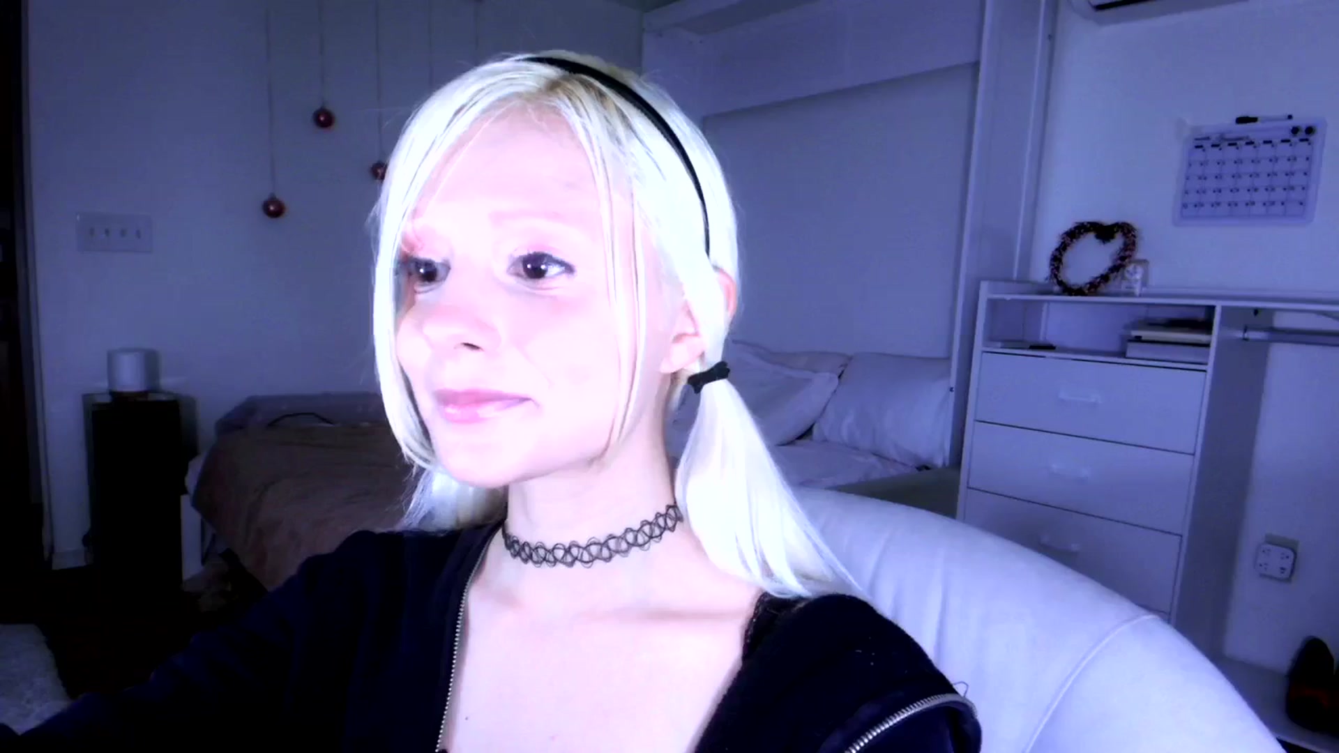 Gallery image thumbnail from Bambidoll00's myfreecams stream on, 08/20/2025, 06:37 image 4 of 20
