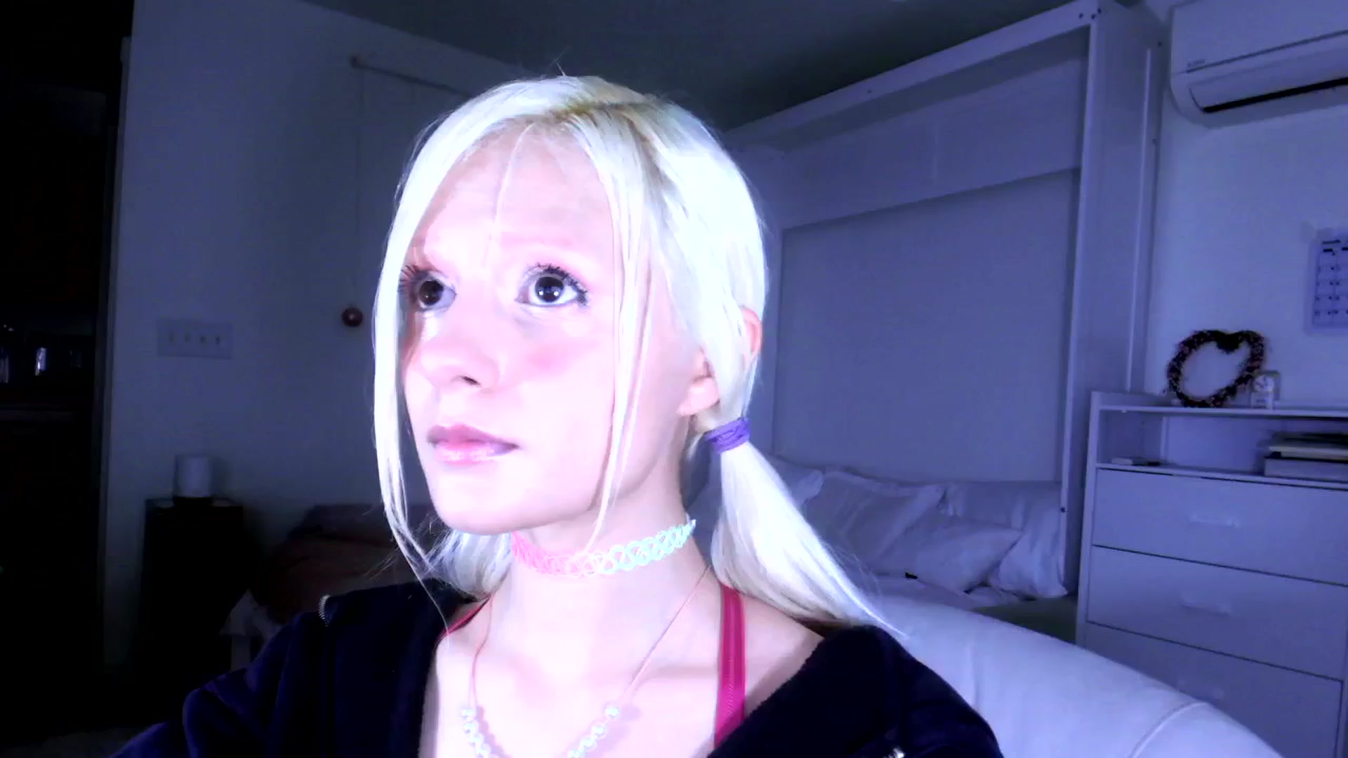 Gallery image thumbnail from Bambidoll00's myfreecams stream on, 08/21/2025, 06:08 image 1 of 20