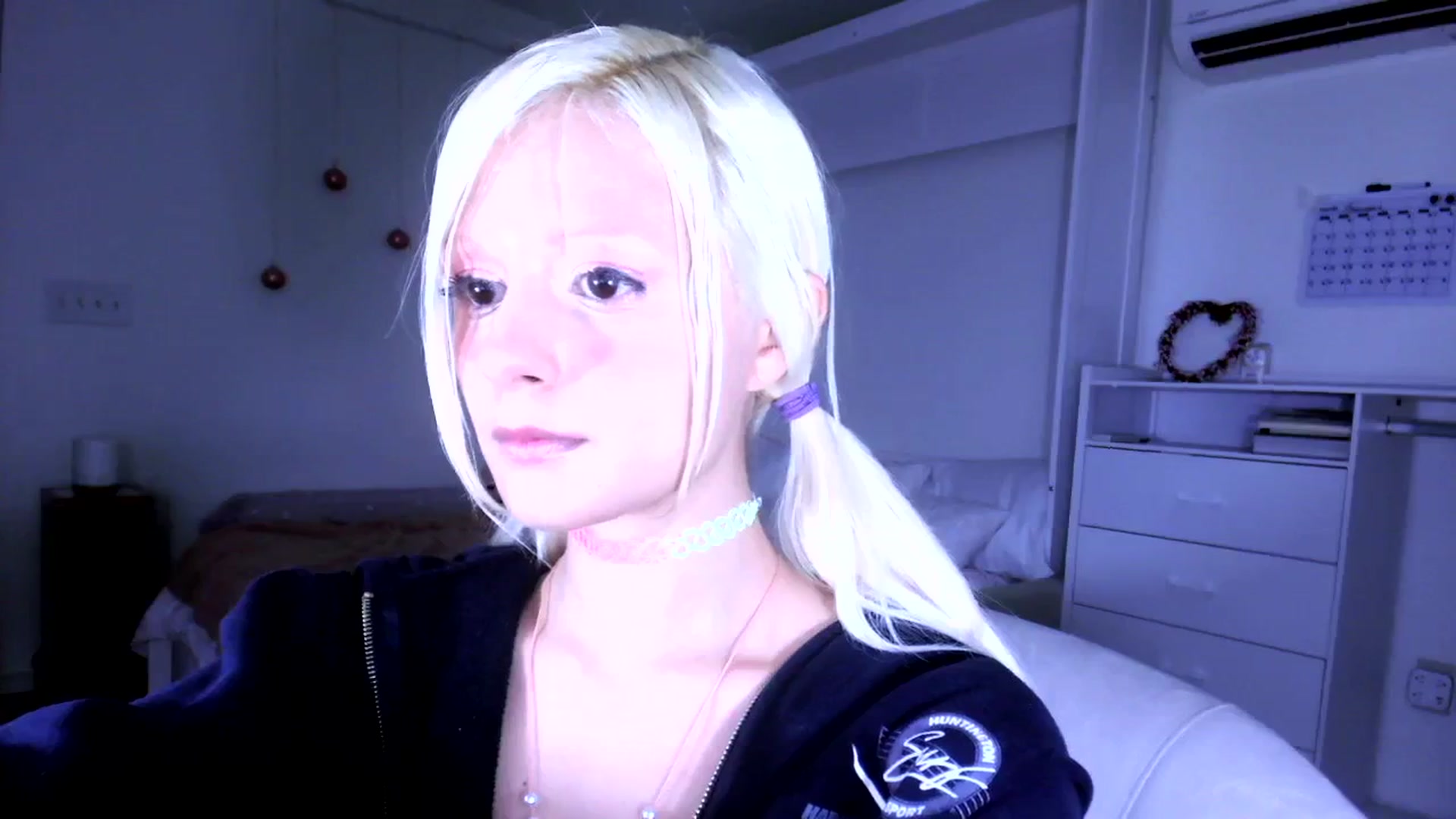 Gallery image thumbnail from Bambidoll00's myfreecams stream on, 08/21/2025, 07:20 image 16 of 20