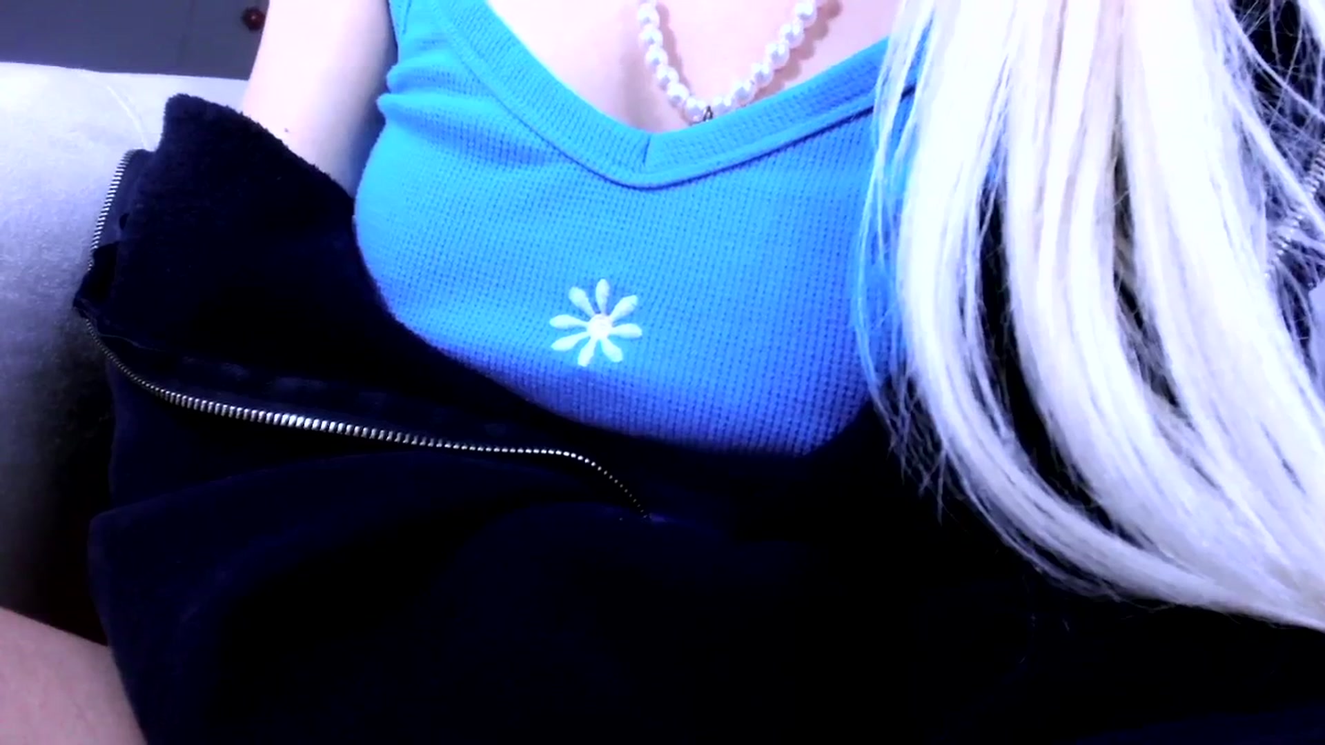 Gallery image thumbnail from Bambidoll00's myfreecams stream on, 08/21/2025, 07:20 image 11 of 20