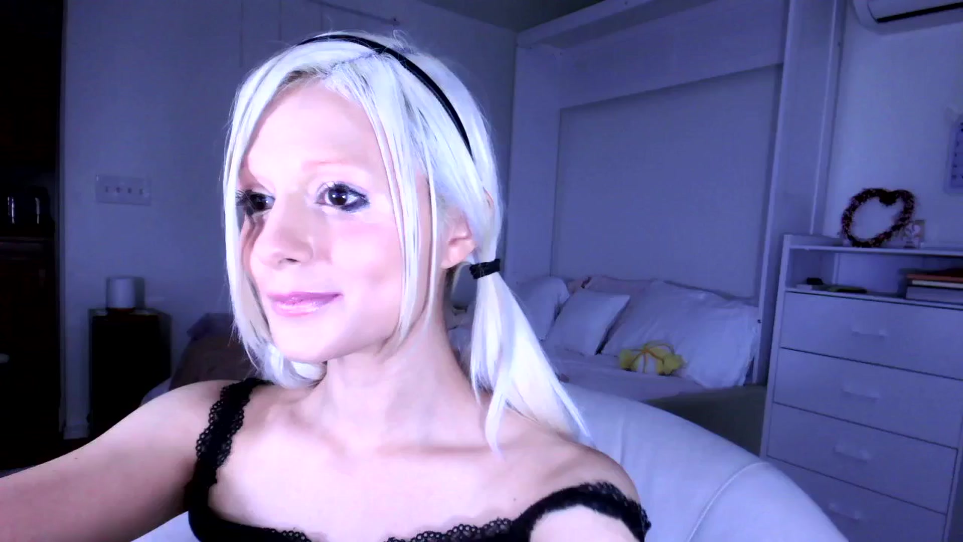 Gallery image thumbnail from Bambidoll00's myfreecams stream on, 09/01/2025, 08:03 image 1 of 20