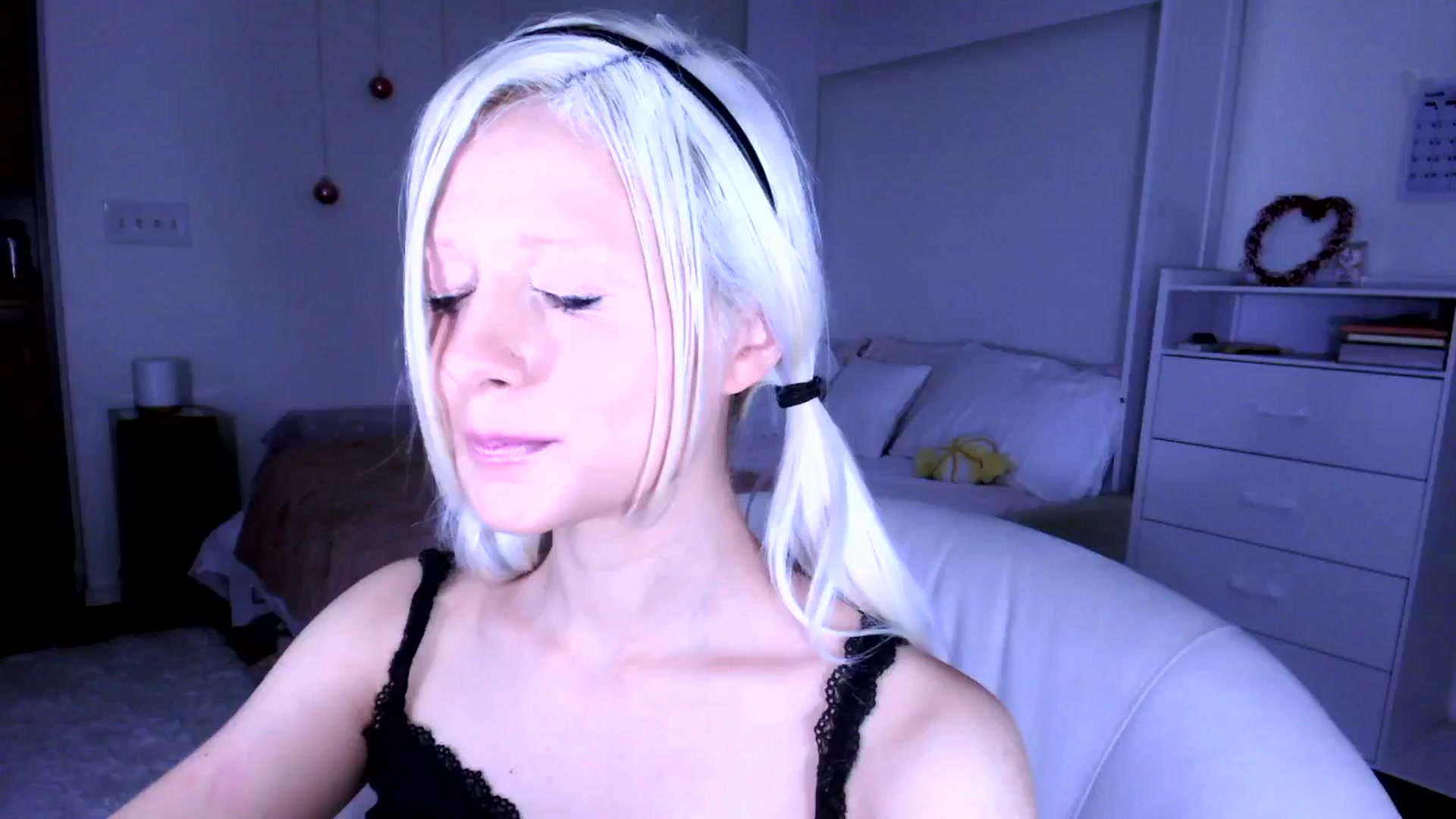 Gallery image thumbnail from Bambidoll00's myfreecams stream on, 09/01/2025, 09:33 image 4 of 20