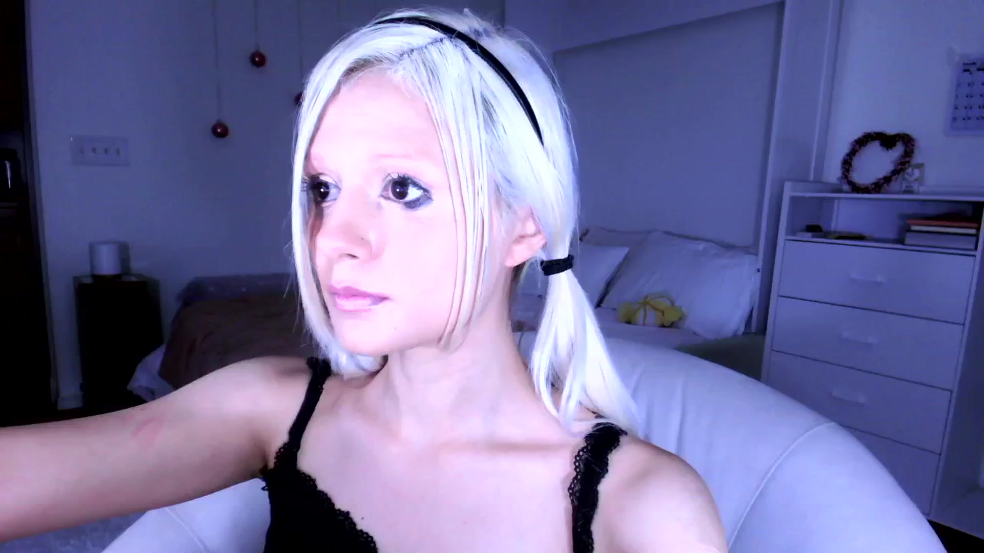 Gallery image thumbnail from Bambidoll00's myfreecams stream on, 09/01/2025, 09:33 image 3 of 20