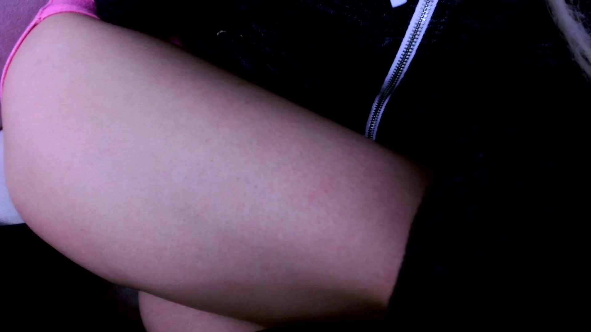 Gallery image thumbnail from Bambidoll00's myfreecams stream on, 09/02/2025, 06:37 image 16 of 20