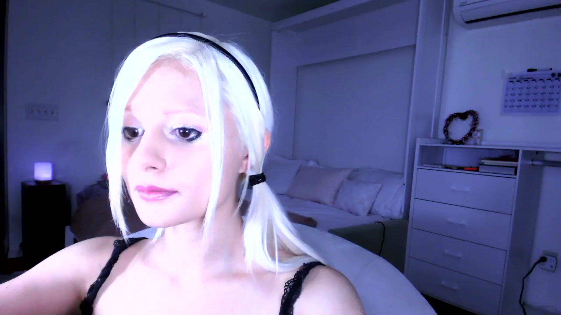 Gallery image thumbnail from Bambidoll00's myfreecams stream on, 09/17/2025, 07:37 image 4 of 20