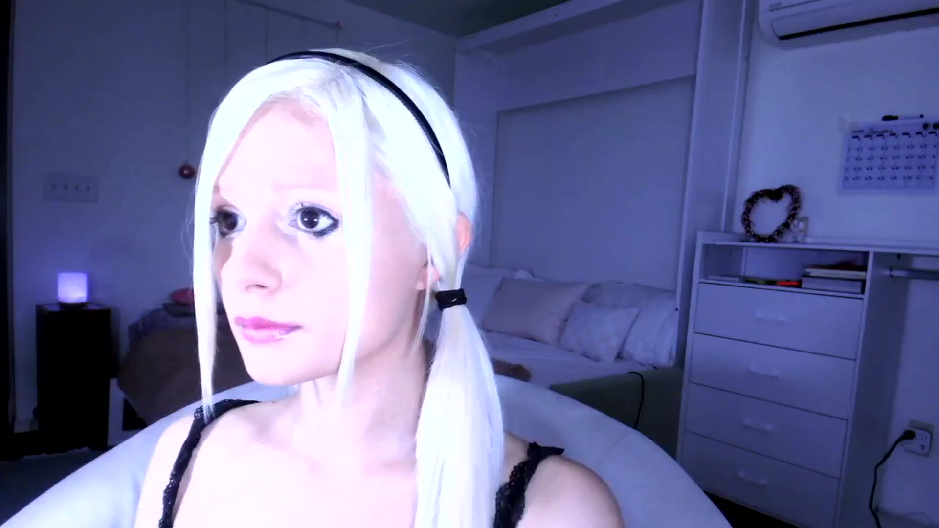 Gallery image thumbnail from Bambidoll00's myfreecams stream on, 09/17/2025, 07:37 image 1 of 20