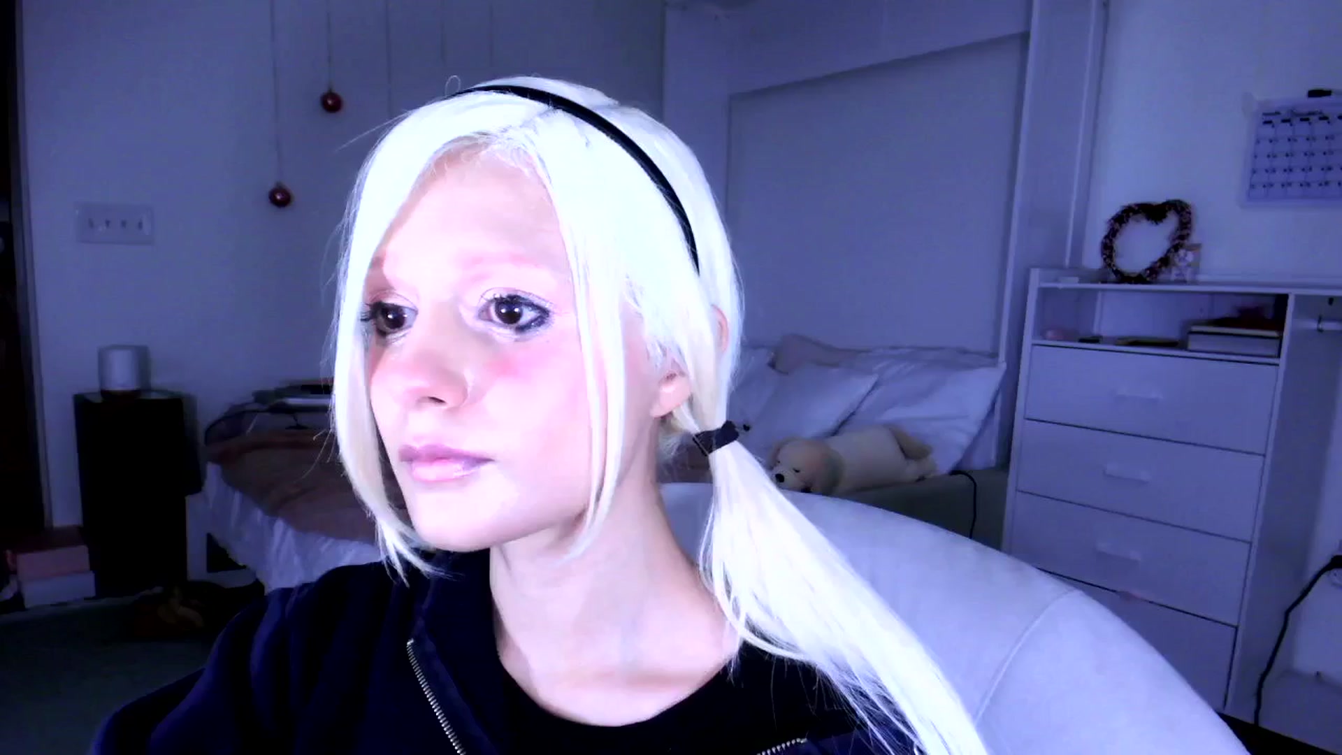 Gallery image thumbnail from Bambidoll00's myfreecams stream on, 10/06/2025, 09:10 image 9 of 20