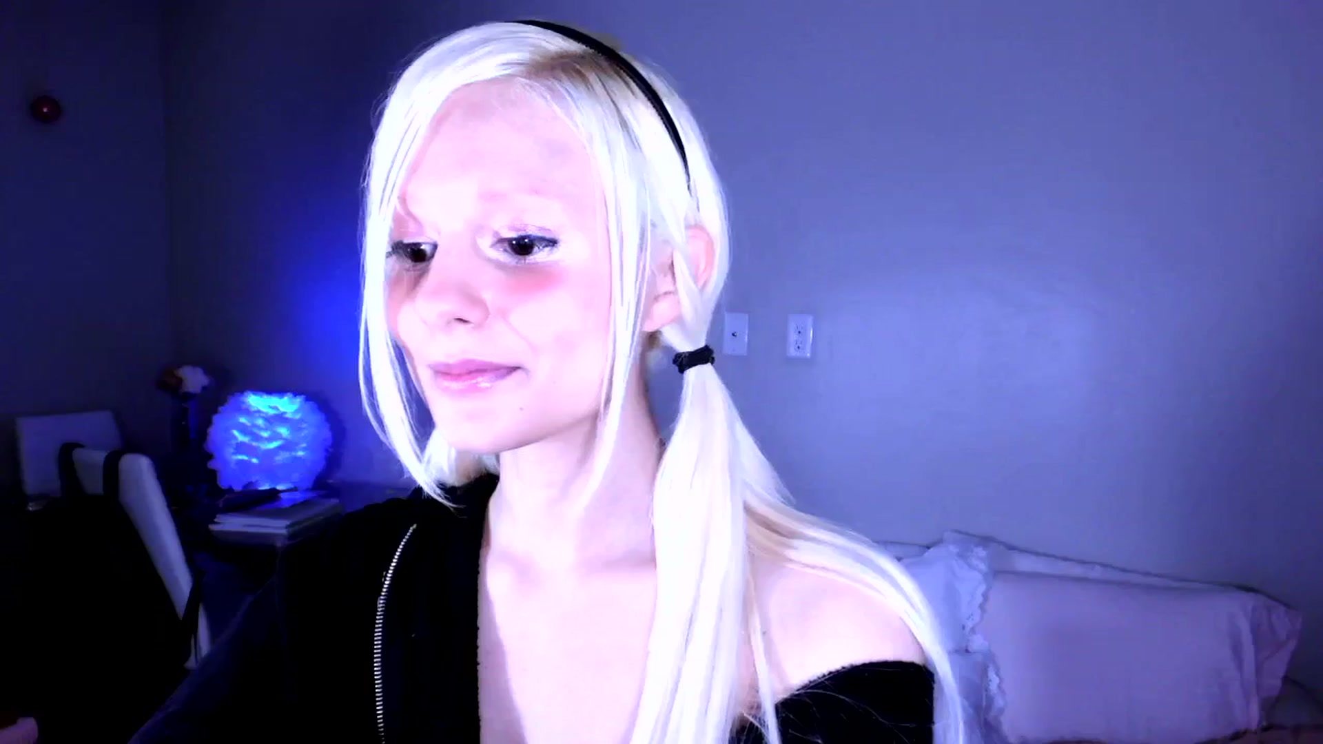 Gallery image thumbnail from Bambidoll00's myfreecams stream on, 11/12/2025, 07:37 image 18 of 20