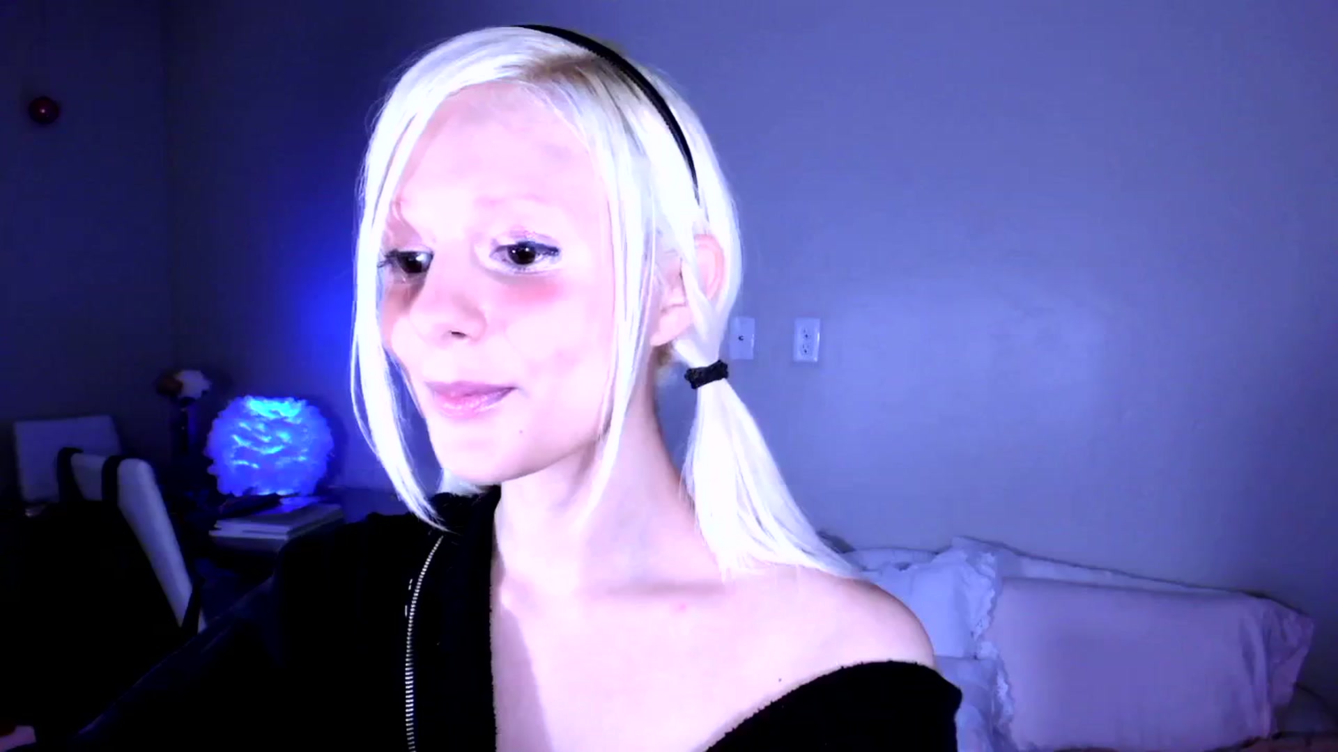 Gallery image thumbnail from Bambidoll00's myfreecams stream on, 11/12/2025, 07:37 image 19 of 20