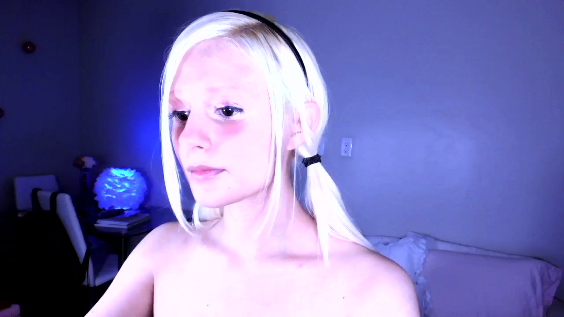 Gallery image thumbnail from Bambidoll00's myfreecams stream on, 11/12/2025, 07:37 image 8 of 20