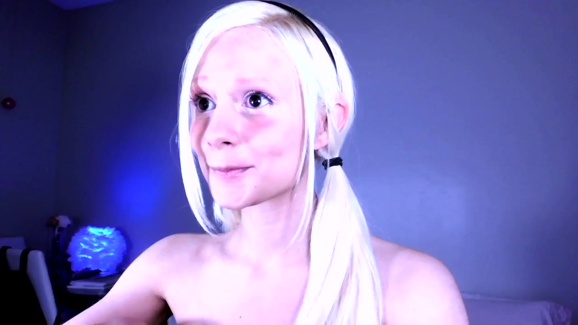 Gallery image thumbnail from Bambidoll00's myfreecams stream on, 11/12/2025, 07:37 image 6 of 20