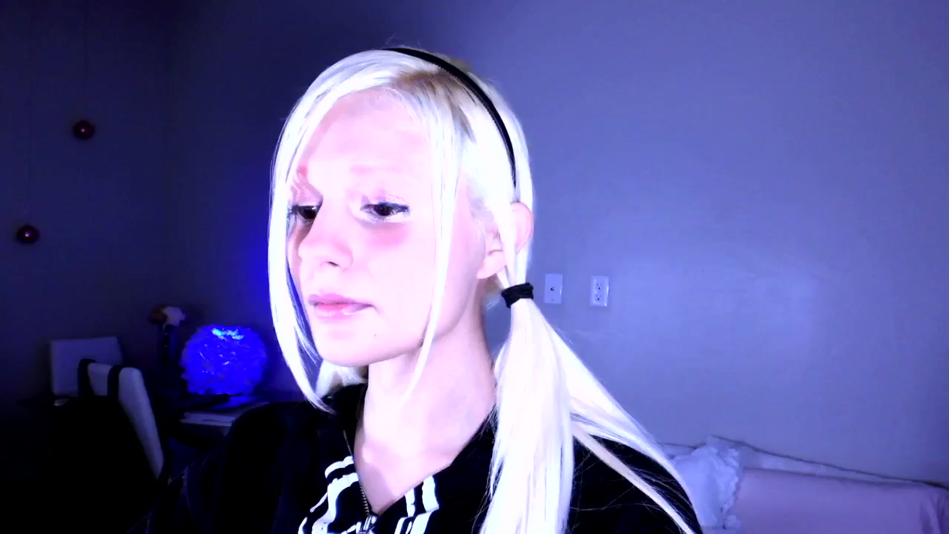 Gallery image thumbnail from Bambidoll00's myfreecams stream on, 11/12/2025, 08:57 image 4 of 20