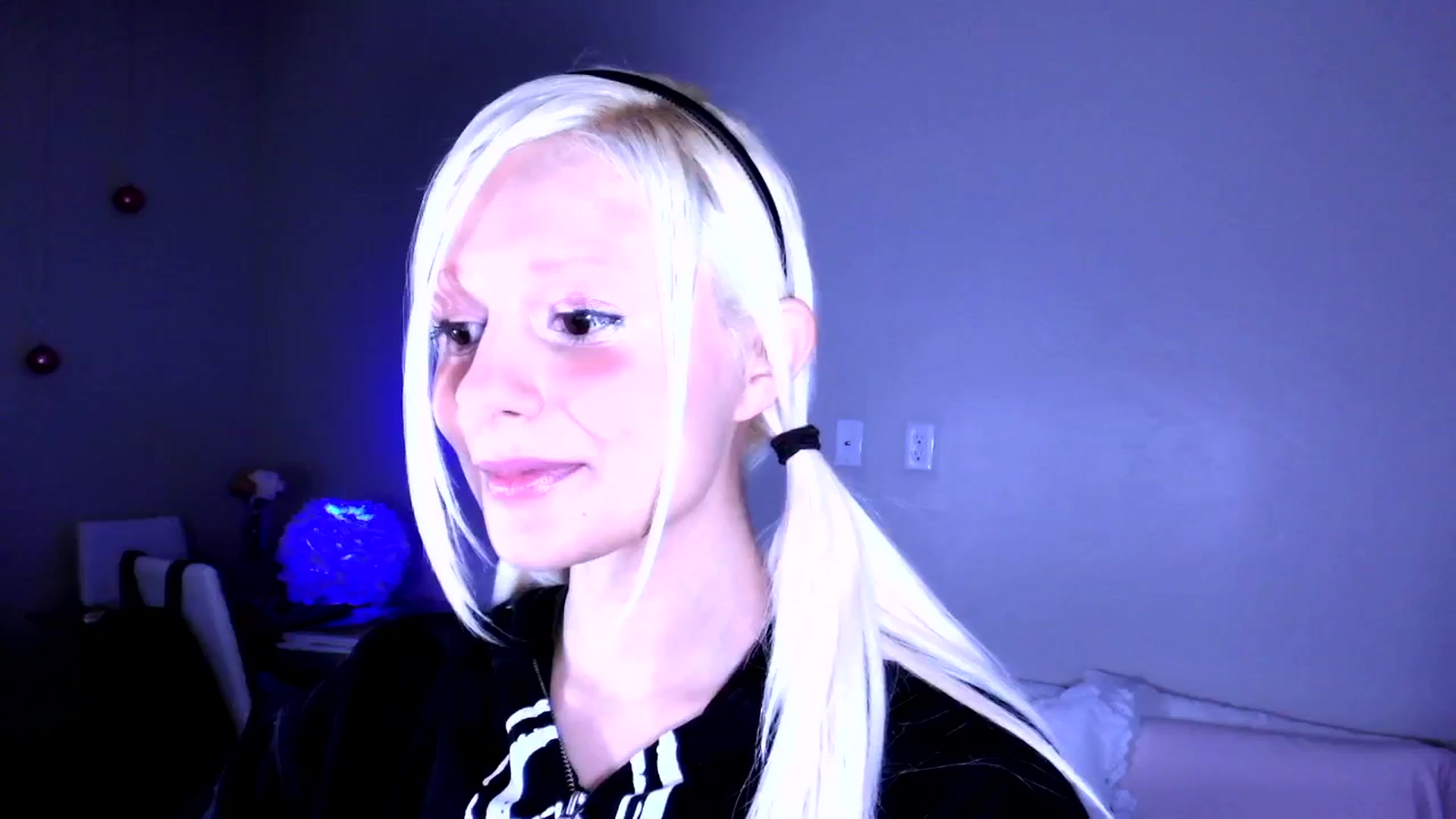 Gallery image thumbnail from Bambidoll00's myfreecams stream on, 11/12/2025, 08:57 image 3 of 20