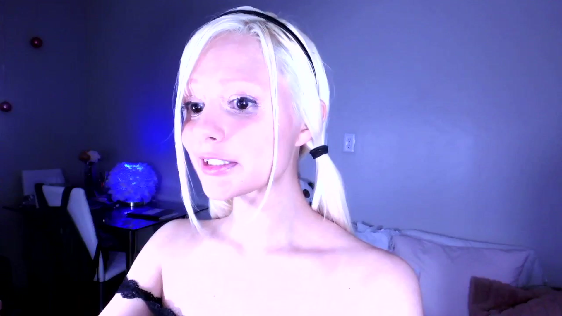 Gallery image thumbnail from Bambidoll00's myfreecams stream on, 11/26/2025, 11:04 image 15 of 20