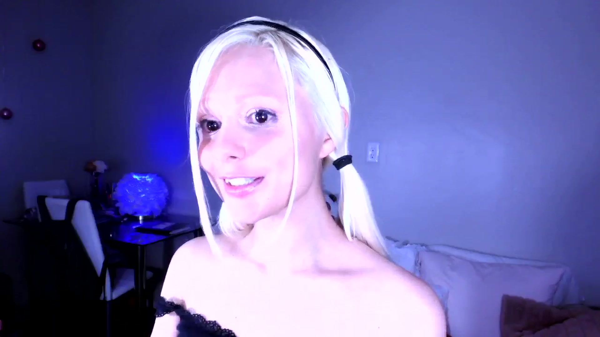 Gallery image thumbnail from Bambidoll00's myfreecams stream on, 11/26/2025, 11:04 image 10 of 20