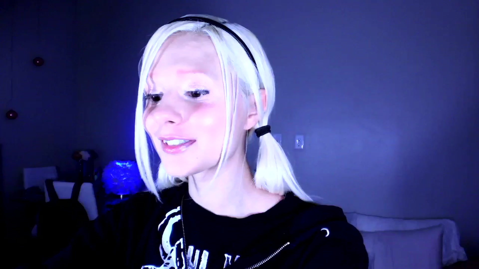 Gallery image thumbnail from Bambidoll00's myfreecams stream on, 11/30/2025, 22:37 image 18 of 20
