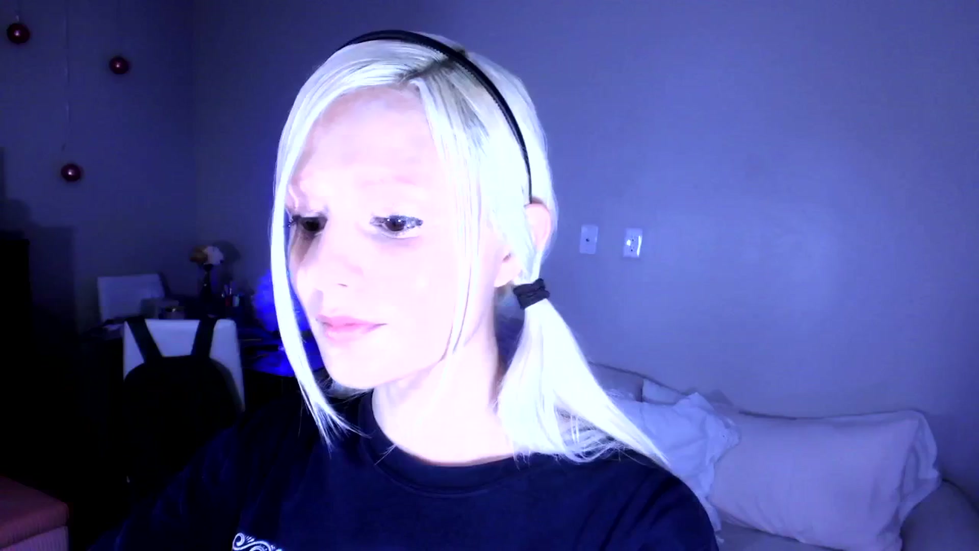 Gallery image thumbnail from Bambidoll00's myfreecams stream on, 12/09/2025, 18:09 image 5 of 20