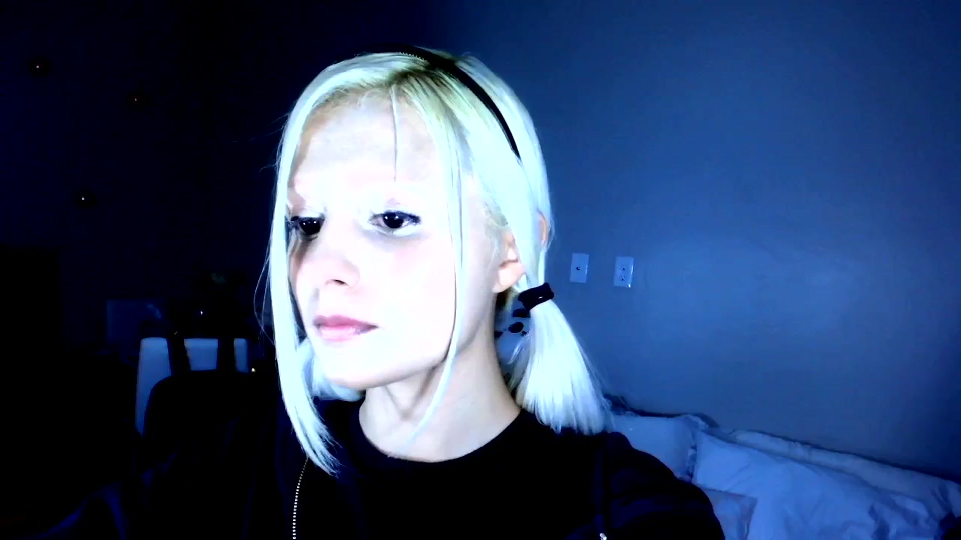 Gallery image thumbnail from Bambidoll00's myfreecams stream on, 01/04/2026, 23:13 image 17 of 20