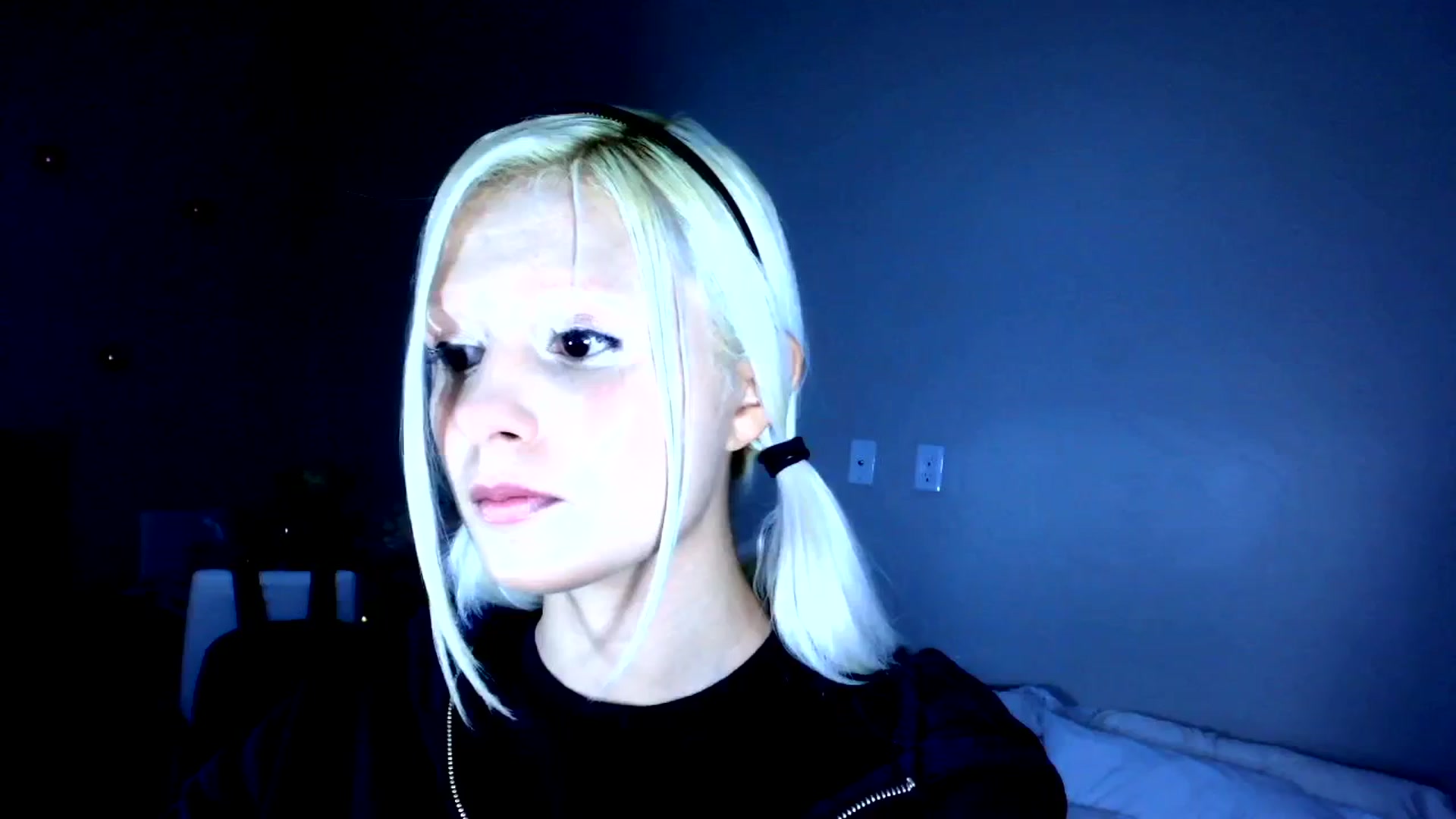 Gallery image thumbnail from Bambidoll00's myfreecams stream on, 01/04/2026, 23:13 image 1 of 20