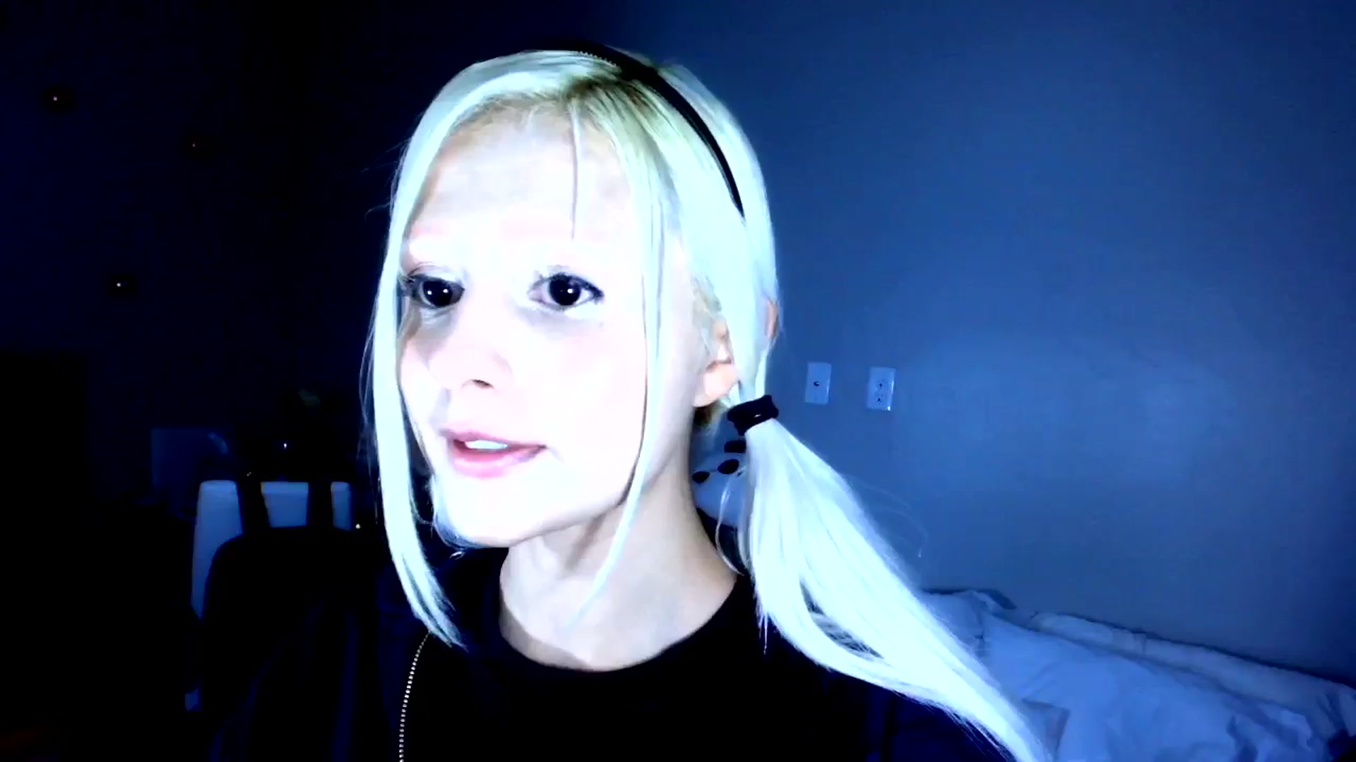 Gallery image thumbnail from Bambidoll00's myfreecams stream on, 01/04/2026, 23:13 image 14 of 20