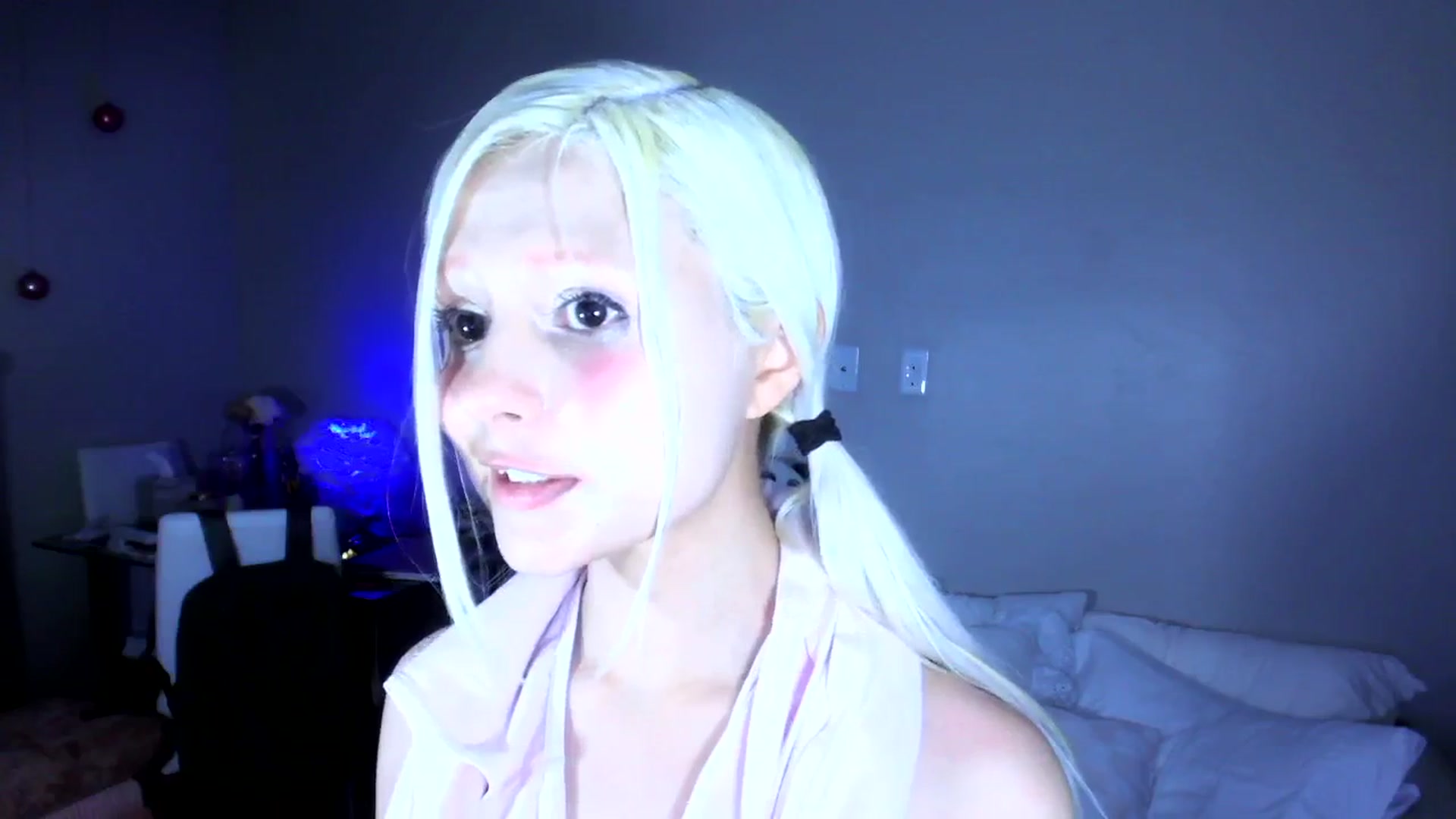 Gallery image thumbnail from Bambidoll00's myfreecams stream on, 01/07/2026, 03:04 image 9 of 20