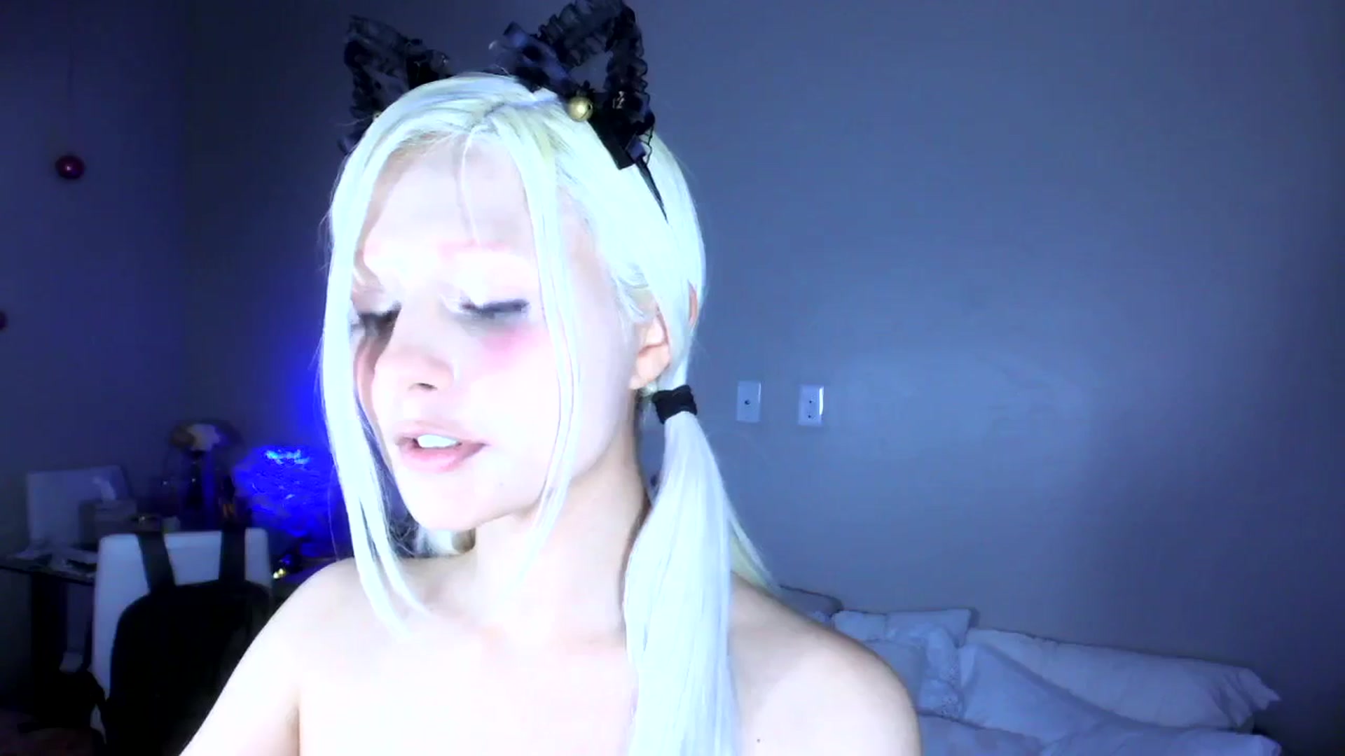 Gallery image thumbnail from Bambidoll00's myfreecams stream on, 01/07/2026, 03:04 image 19 of 20