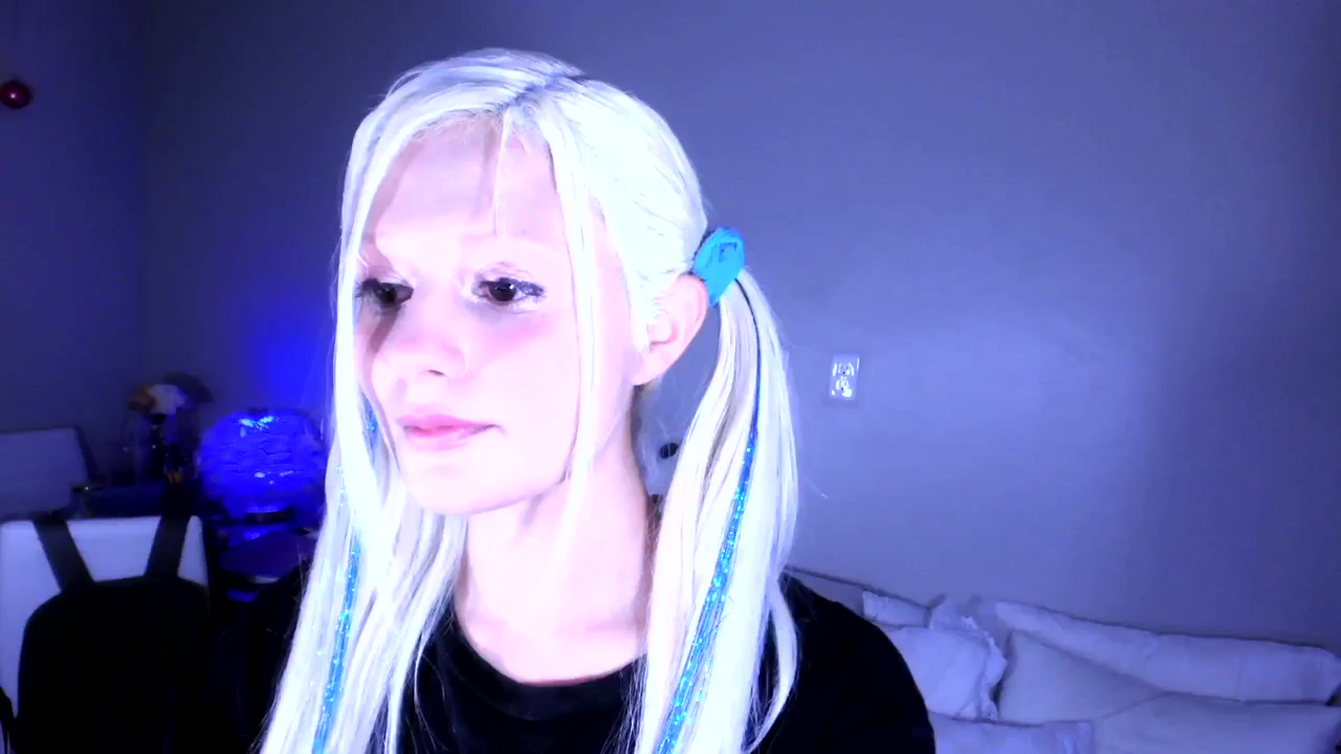 Gallery image thumbnail from Bambidoll00's myfreecams stream on, 01/26/2026, 01:00 image 1 of 20