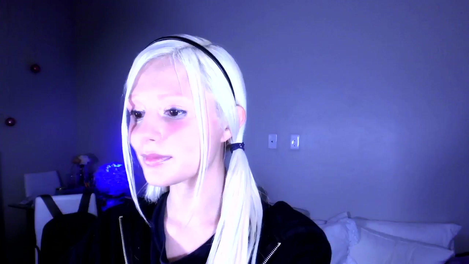 Gallery image thumbnail from Bambidoll00's myfreecams stream on, 02/04/2026, 24:25 image 2 of 20