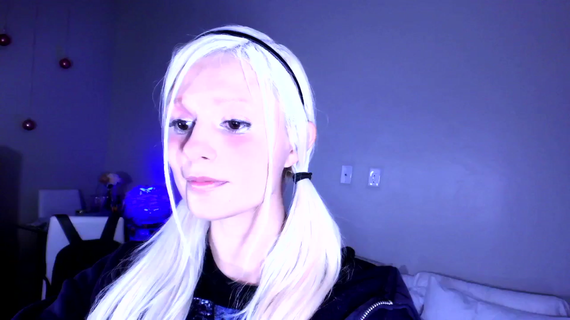 Gallery image thumbnail from Bambidoll00's myfreecams stream on, 02/09/2026, 02:48 image 13 of 20