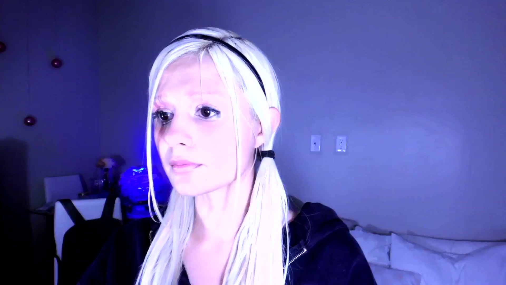 Gallery image thumbnail from Bambidoll00's myfreecams stream on, 02/10/2026, 02:05 image 1 of 20