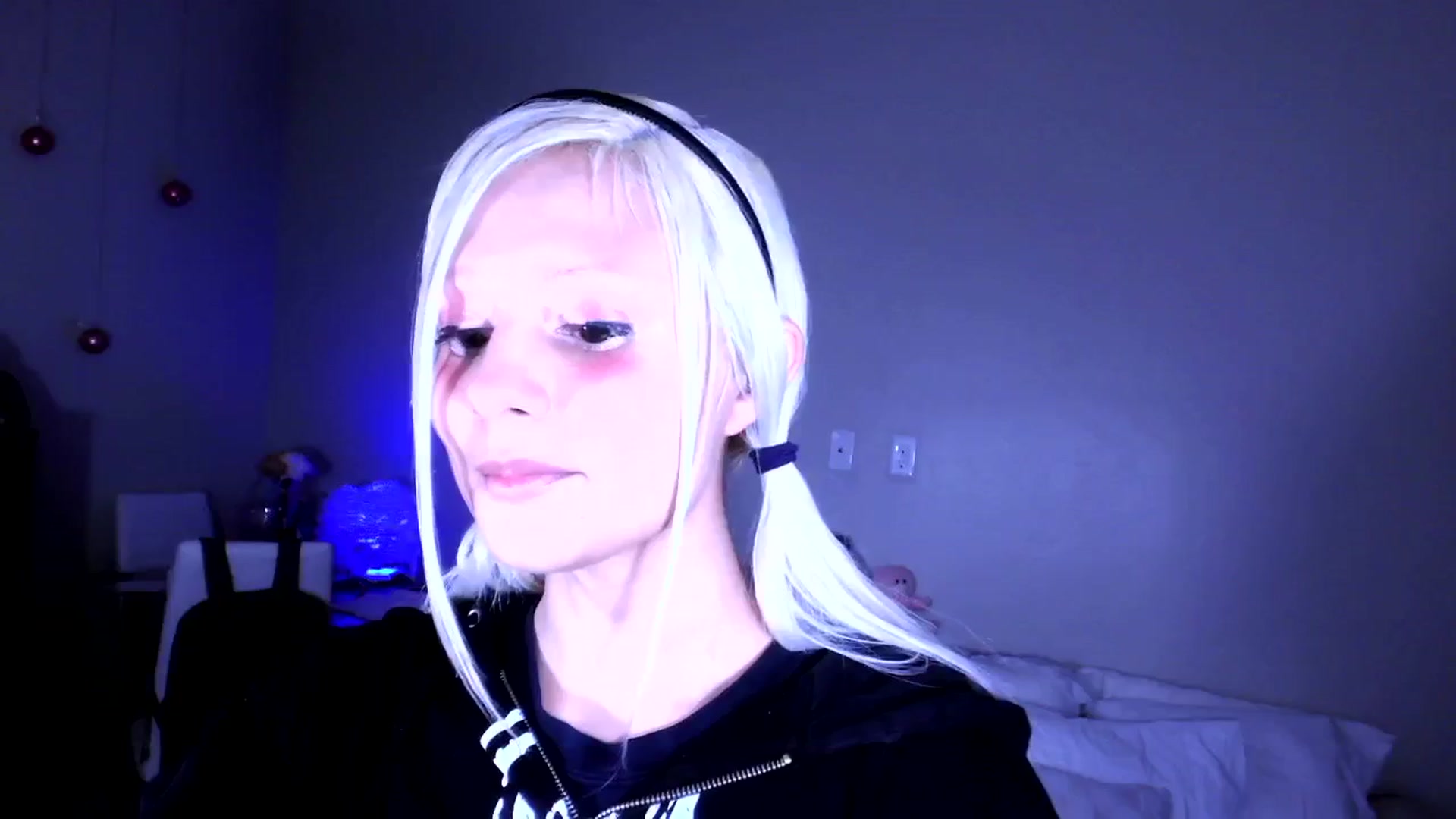 Gallery image thumbnail from Bambidoll00's myfreecams stream on, 04/15/2026, 24:15 image 1 of 20
