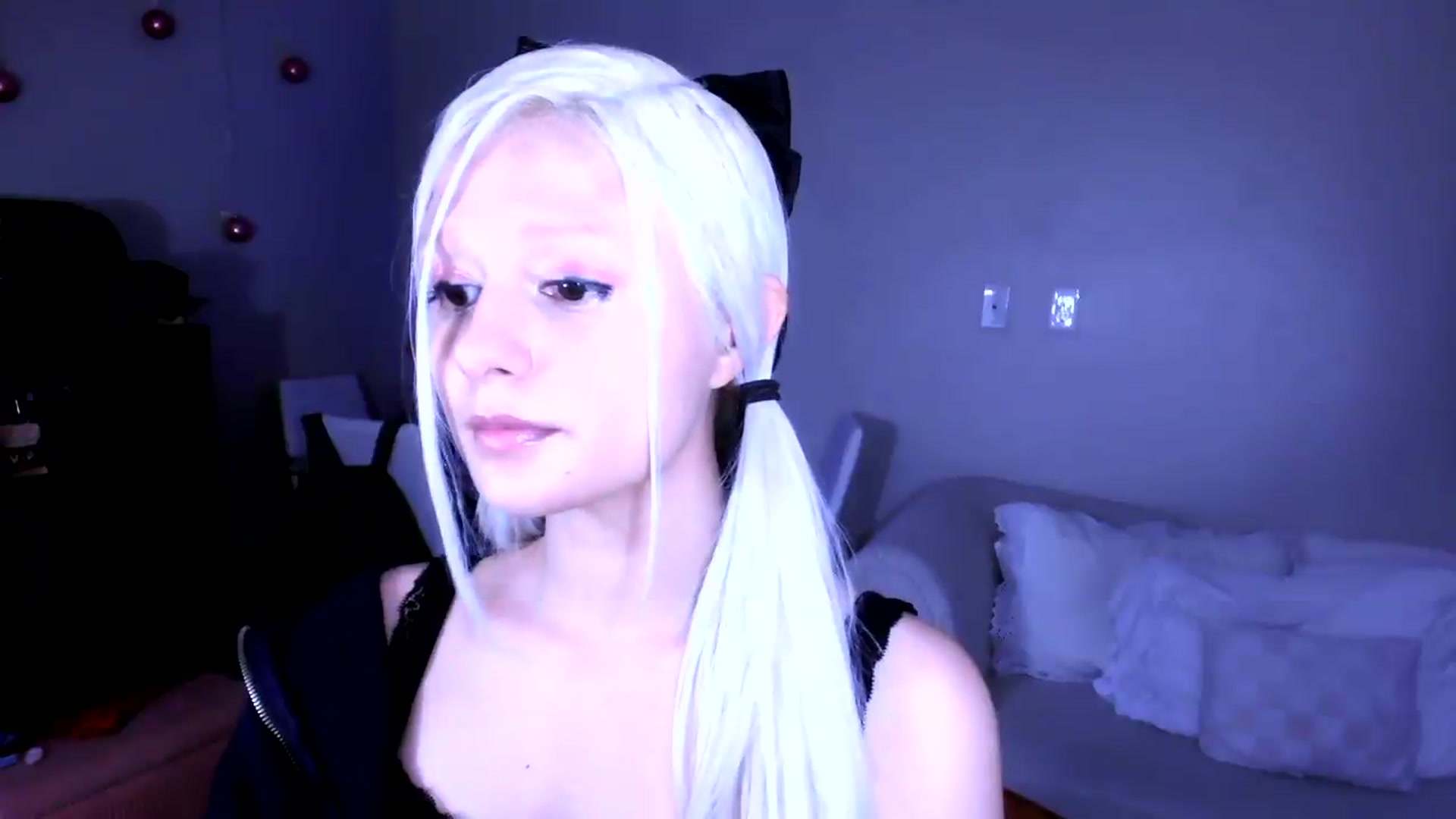 Gallery image thumbnail from Bambidoll00's myfreecams stream on, 04/28/2026, 23:45 image 5 of 20