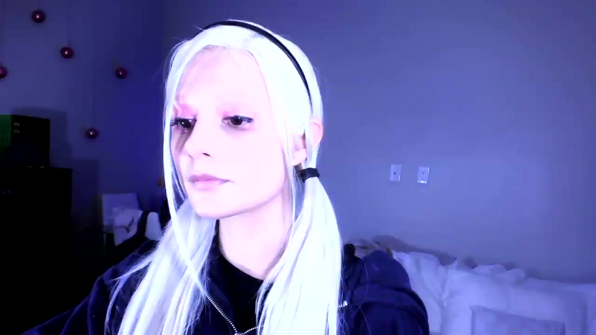 Gallery image thumbnail from Bambidoll00's myfreecams stream on, 05/12/2026, 24:36 image 15 of 20