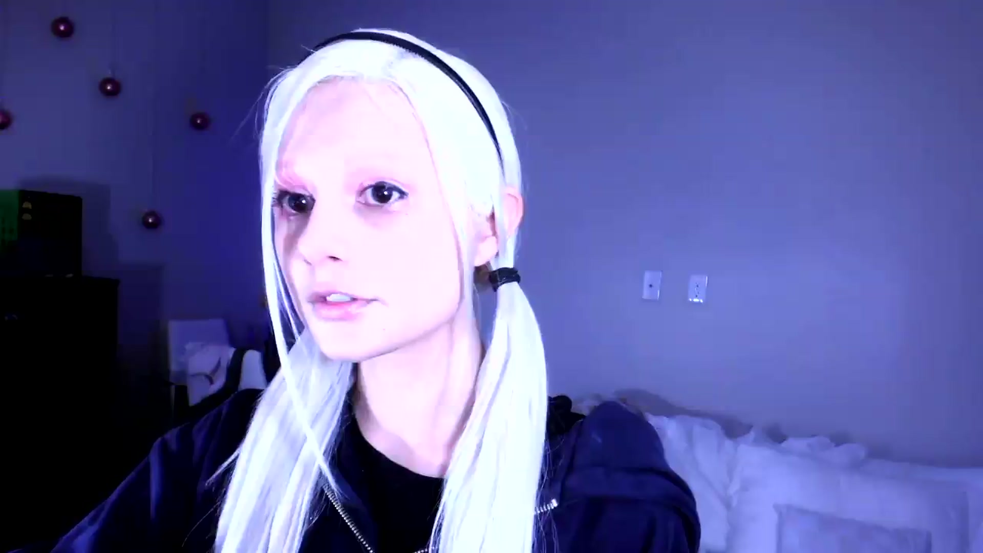 Gallery image thumbnail from Bambidoll00's myfreecams stream on, 05/12/2026, 24:36 image 12 of 20