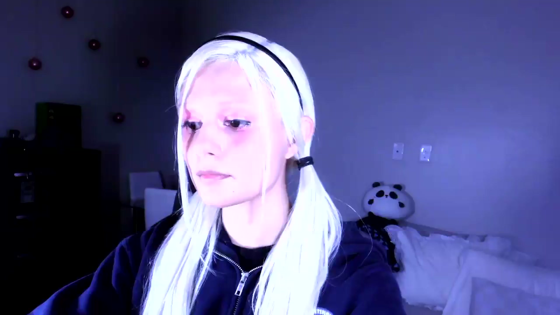 Gallery image thumbnail from Bambidoll00's myfreecams stream on, 05/19/2026, 01:52 image 19 of 20